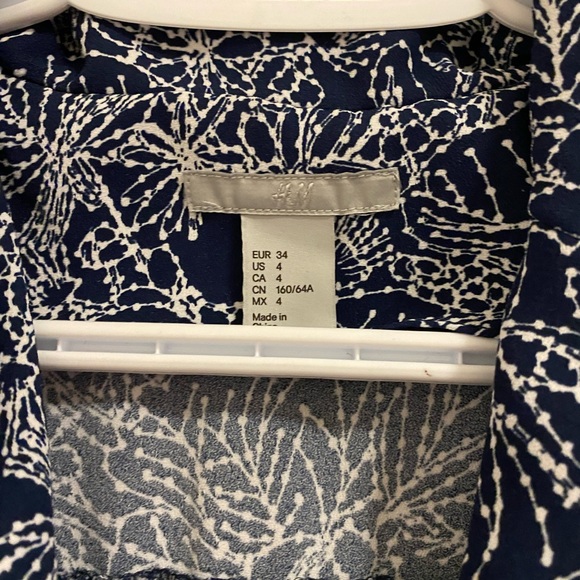 h&m navy cropped tie waist jumpsuit - Picture 3 of 4